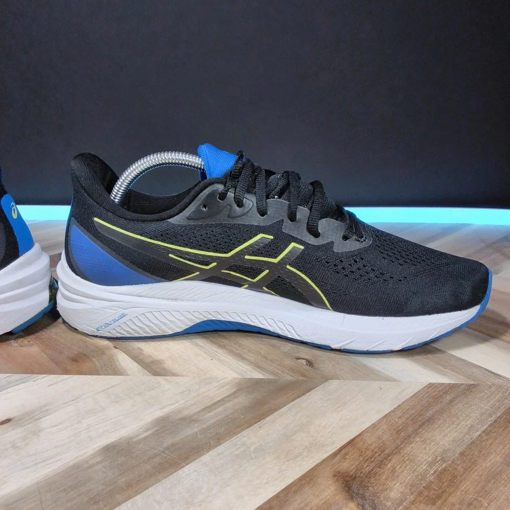 Asics pre owned